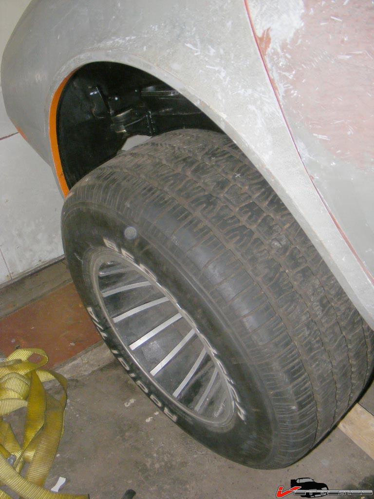 sticking out tire3.jpg